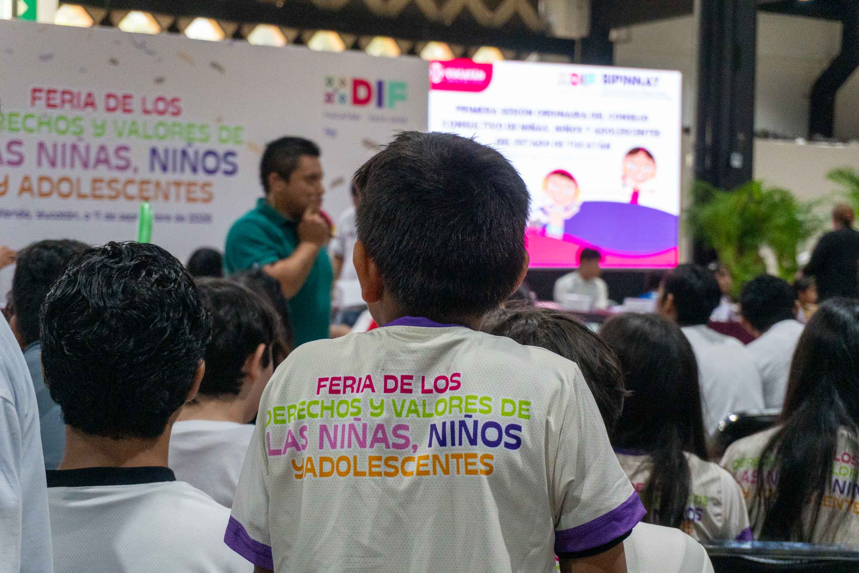 Centros de Atención Infantil del ISSTEY participaron en la Feria de los Derechos y Valores por el DIY Yucatán