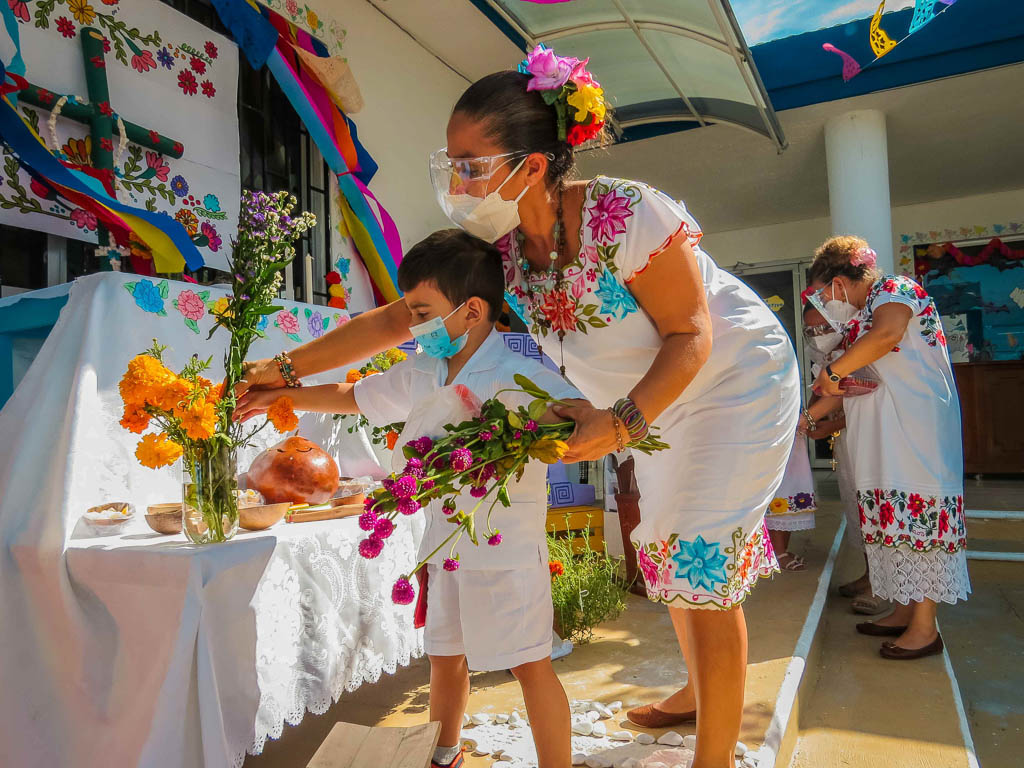 Tradiciones y costumbres Yucatecas en los CAI
